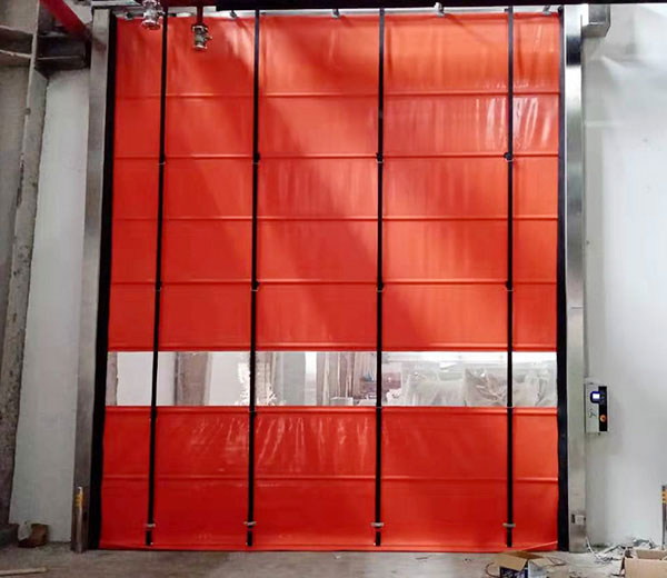 快速堆積門(mén)有哪些特點(diǎn)？